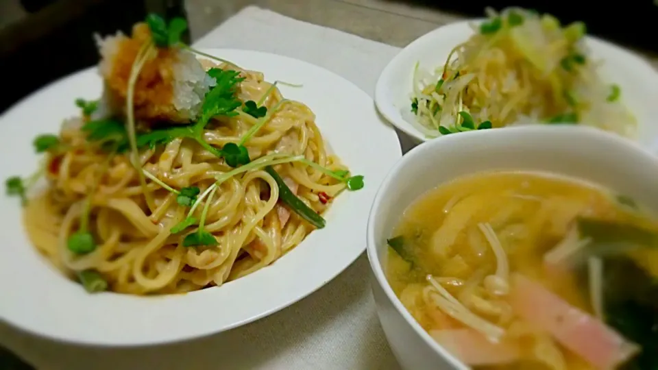 醤油ｸﾘｰﾑﾊﾟｽﾀ大根おろし乗せ～
の晩ごはん✨|kaz(*･ω･)さん