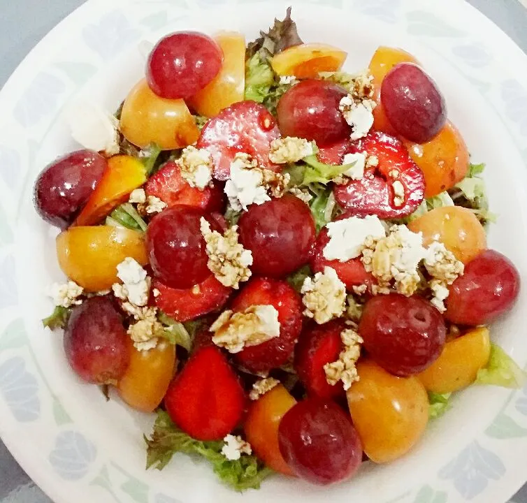 Endive Mix Salad in Red Wine  Vinaigrette with Feta Cheese|cel sabileさん