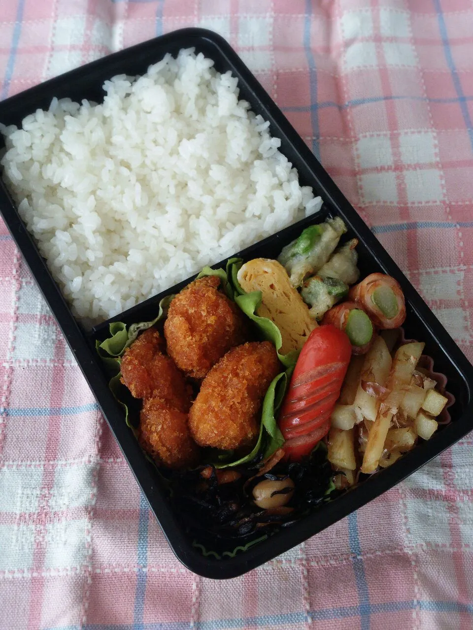 Snapdishの料理写真:2015.6.8 男子高校生弁当|yukiさん