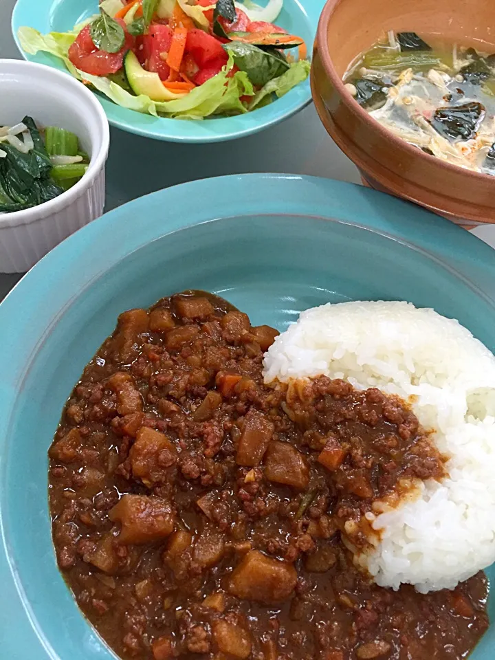 Snapdishの料理写真:作り置きカレー、残り物でらんち^^;|Tomomi Booさん