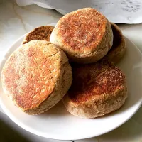 Wholemeal English muffins|Nicky Jonesさん