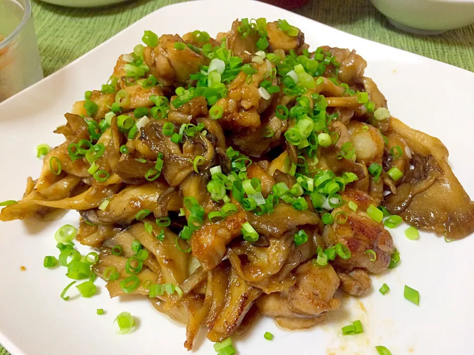 鶏肉と長芋と舞茸の照りバター炒め|Hiropanさん