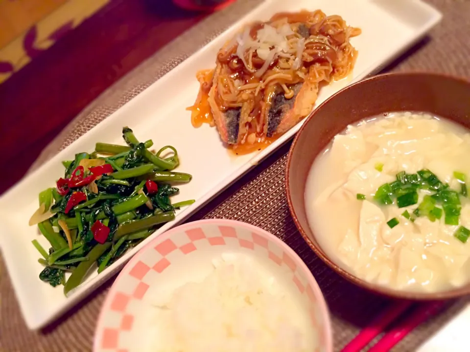 ゆし豆腐、グルクンあんかけ、空芯菜炒め|イツキさん