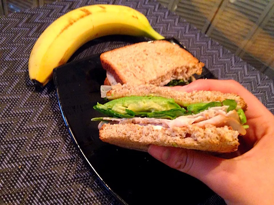 Avocado turkey sandwich|karen guevaraさん