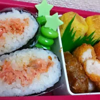 #お弁当 #鮭おにぎらず #卵焼き #枝豆 #AJINOMOTO冷凍エビかつ #あけぼの冷凍カルビ #超簡単 #でもかわいくなきゃ食べたくない #手抜きじゃないよ #いつでも本気|♡さん