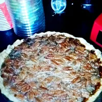 Snapdishの料理写真:chocolate chip pecan pie|Michele Kiddさん