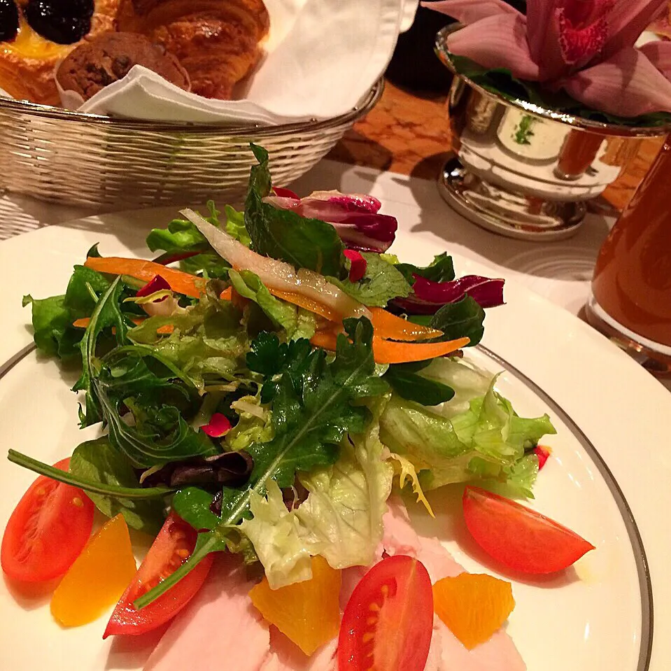 おはようございます✨
雨止みましたね😊👍

#Goodmorning #breakfast #hotelbreakfast #カツカツ倶楽部👠✨ #ブレックファースト#朝食 #至福の時 #GINZA  #HIBIYA|chieさん