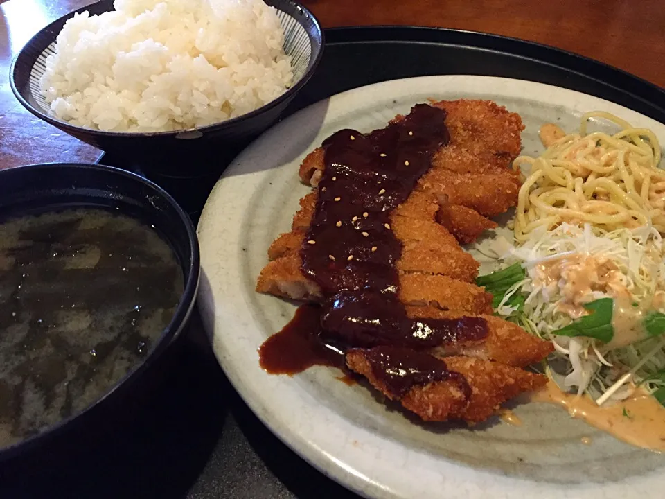 みそカツ定食じゃけん‼︎|たぁちさん