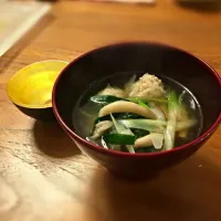 Snapdishの料理写真:【おいしい低糖質】鶏団子スープ #低糖質|まかろんさん