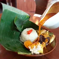 Snapdishの料理写真:Nasi Liwet Saus Kacang (Flavoured Rice with Peanut Sauce)|Finsさん