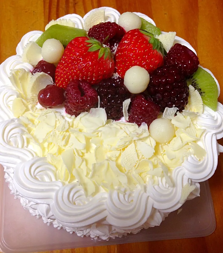 Bolo de beijinho com frutas|Mayumi Yagiさん