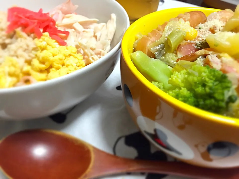 ササミの出汁浸しと鶏そぼろ丼。そしてポトフ。|もじゅさん