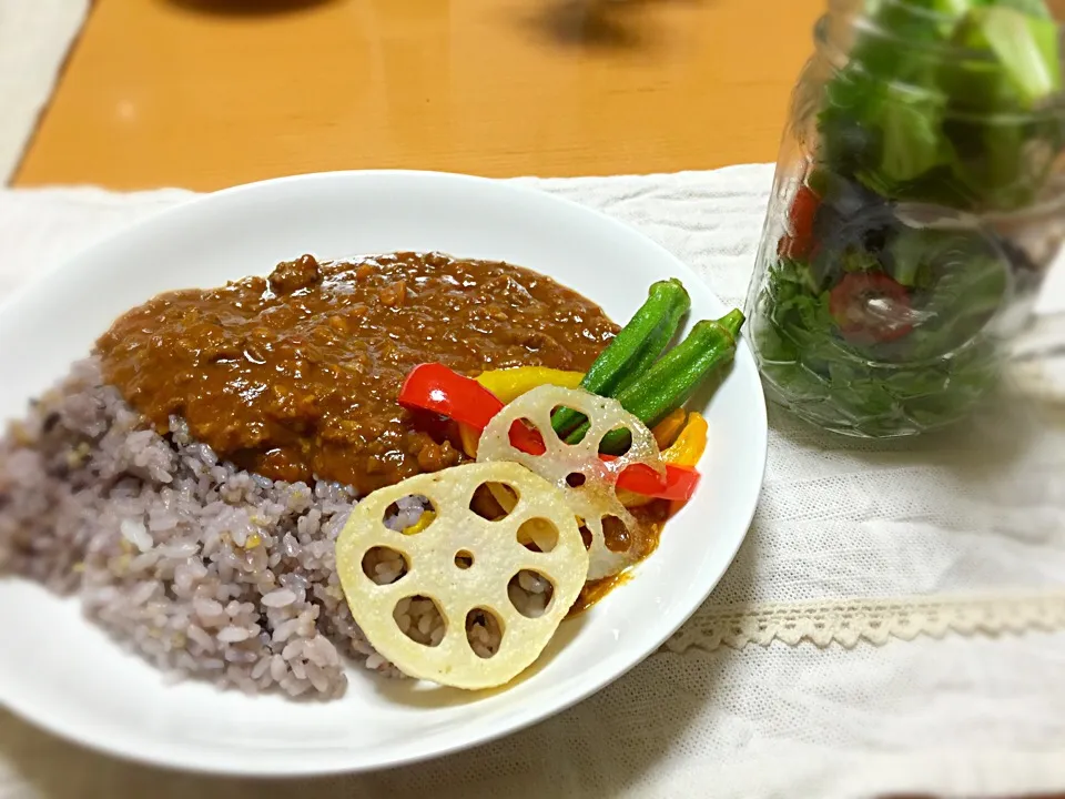 カレーとメイソンジャーサラダ|momoさん