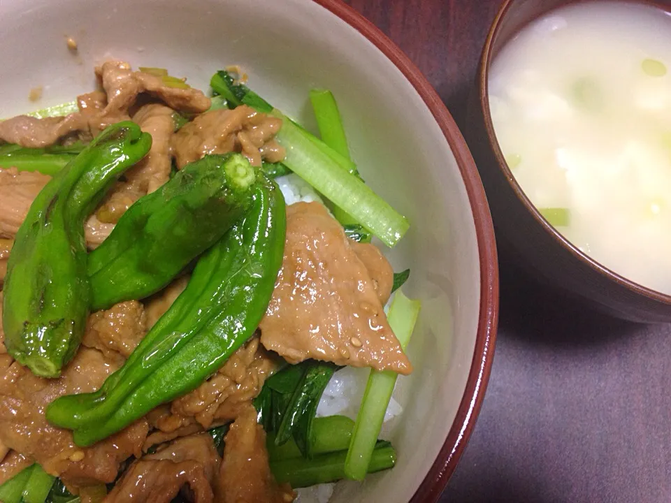 ゴマだれ豚丼＊くずし豆腐汁|naomiさん