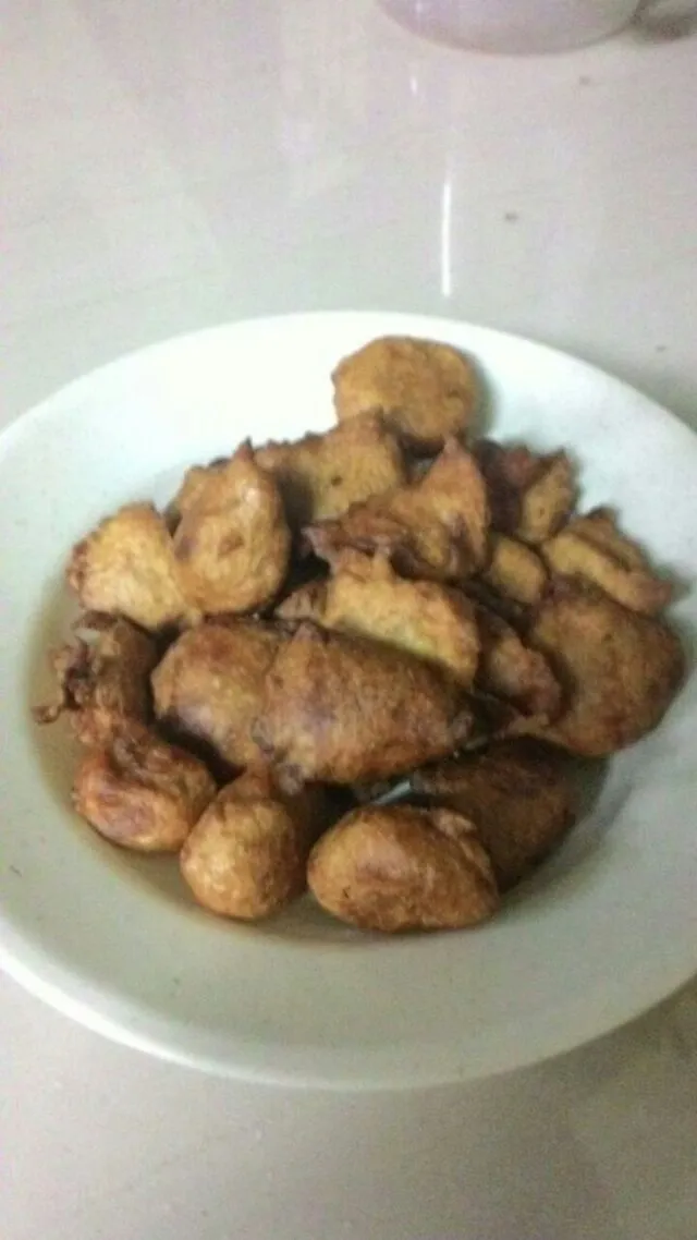 Snapdishの料理写真:Jemput2 Pisang - Banana Fritters|FooDin'sさん