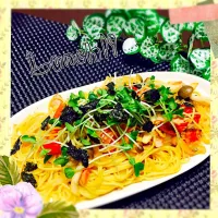 OFFの1人ランチ😋 鮭としめじとトマトの和風パスタ✨プチ贅沢気分✨|aimamaさん