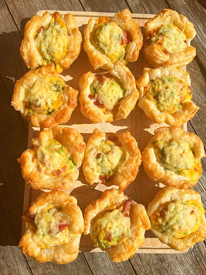 Snapdishの料理写真:Egg Bacon + Onion Quiche|Chrisy Hillさん