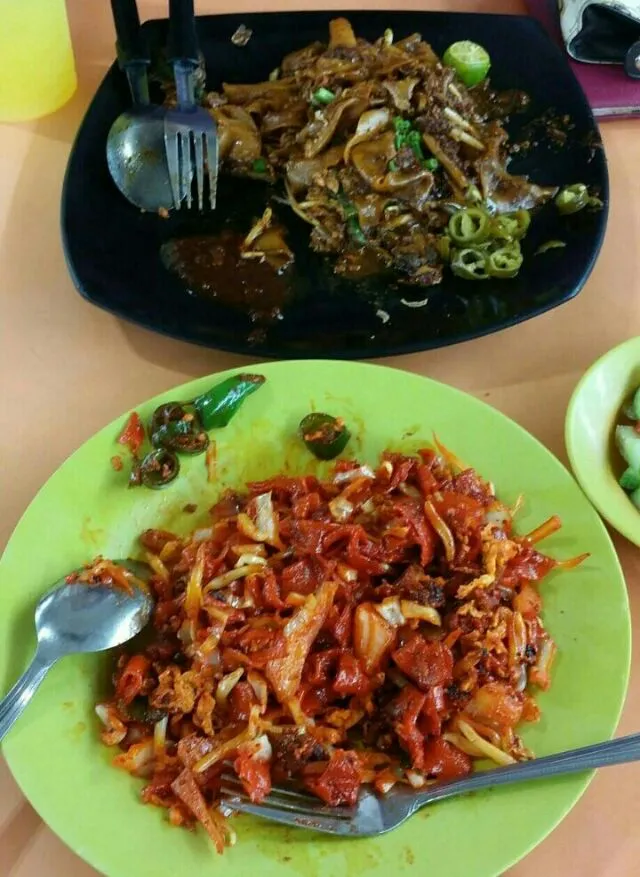 Mamak Fried Kuey Teow vs Malay Fried Kuey Teow|FooDin'sさん