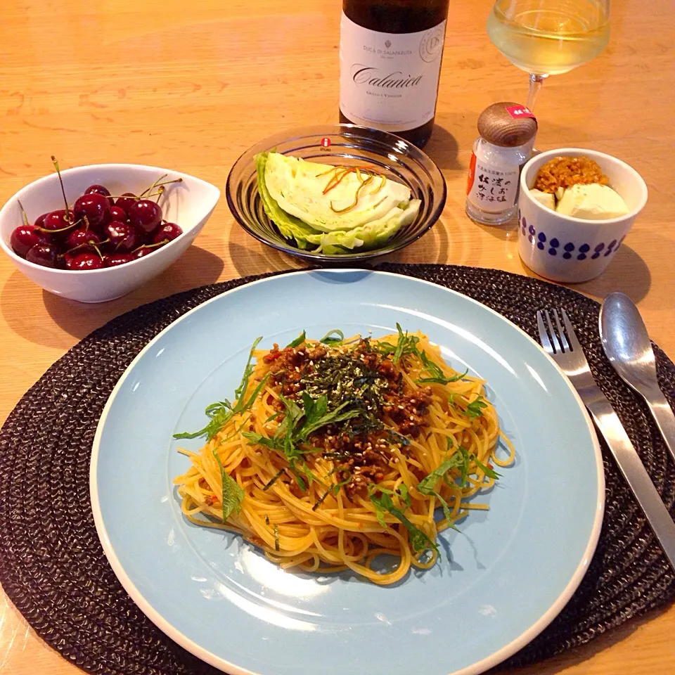 和風パスタ、枝豆豆腐、キャベツの浅漬け、アメリカンチェリー|Mikiさん