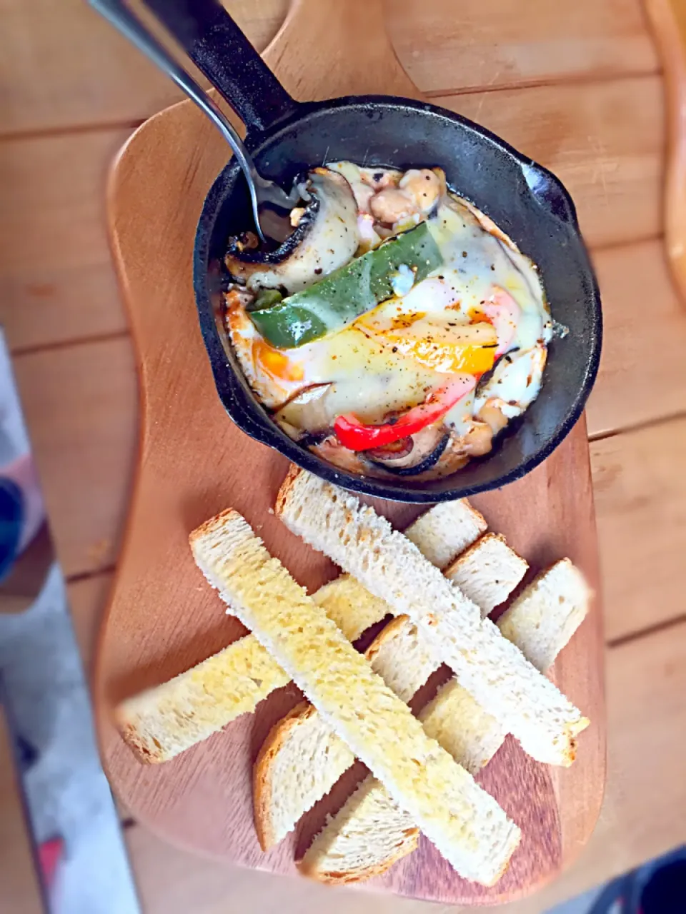 Baked eggs with roasted veg and Gruyere cheese|Aisling Cullenさん