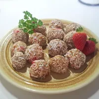 #date #strawberry #banana #balls #delicious|elliot josephineさん