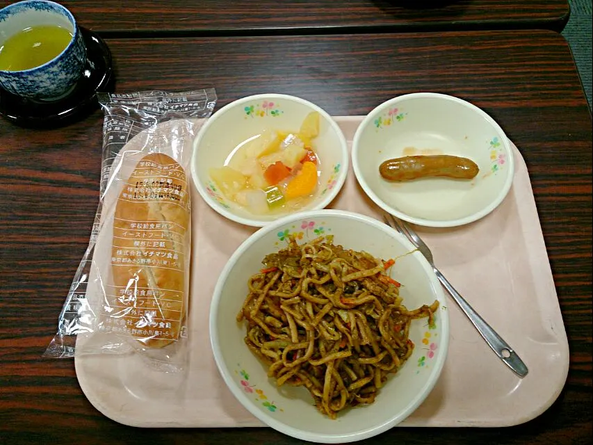 埼玉県富士見市の小学校の給食|Itaruさん