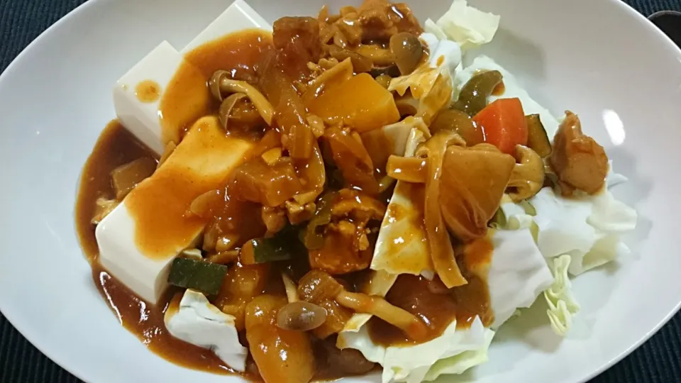 Snapdishの料理写真:#夏野菜 #鶏肉 #カレー #キャベツ #豆腐|hilocoさん