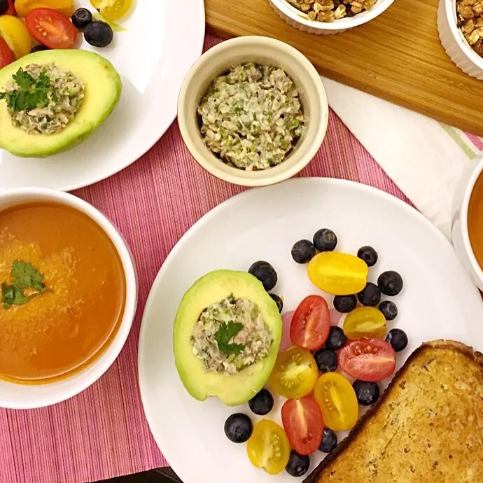 Cilantro-Lime Sardines Salad in Avocado Halves|Prisca Erさん