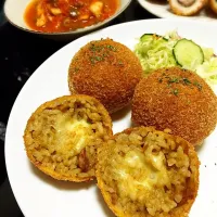 Snapdishの料理写真:リメイク★ｶﾚｰﾗｲｽｺﾛｯｹ|まろろんさん