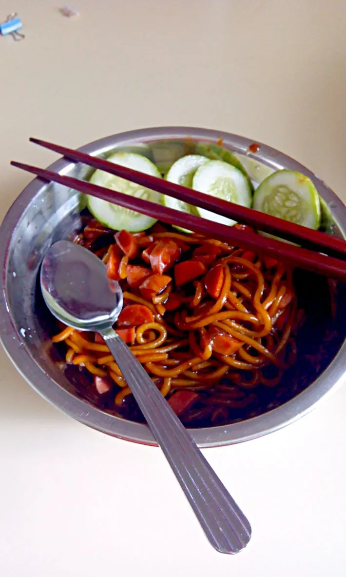 Snapdishの料理写真:mee goreng...basah|Tafin Nikiysaさん