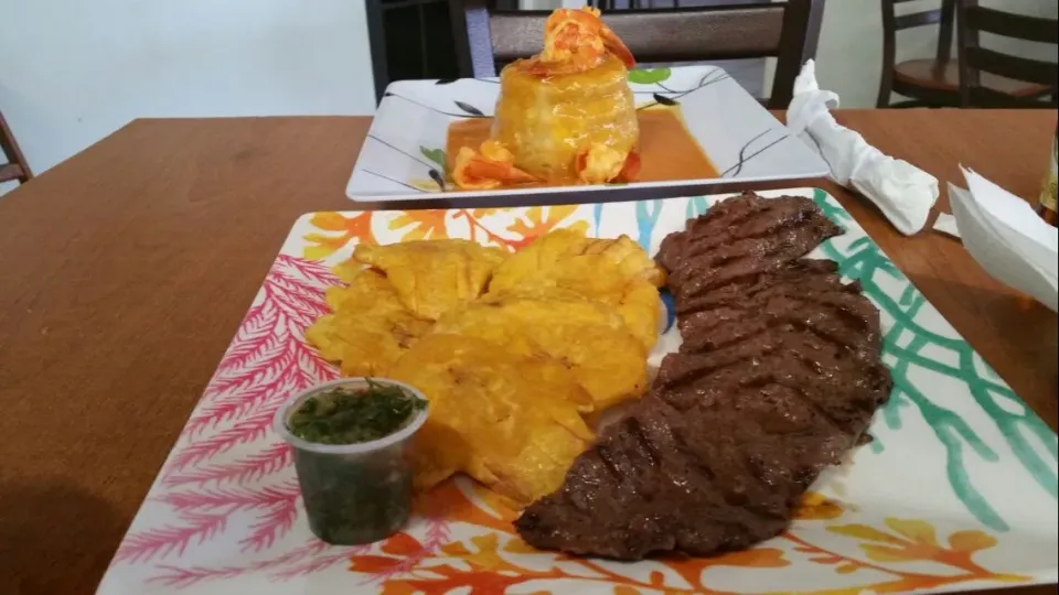 Skirt Steak  with fried plantains|Frank Ortizさん