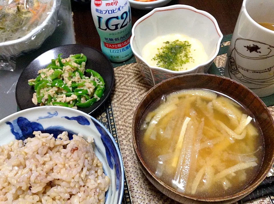 Snapdishの料理写真:シーチキンとピーマンの炒め物＆長芋＆大根の味噌汁|まぐろさん