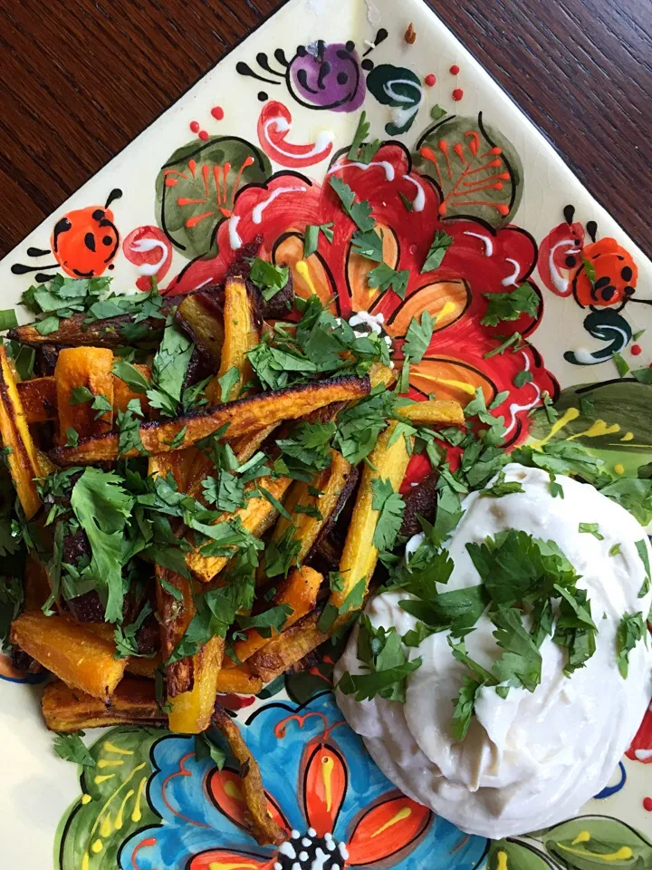 Snapdishの料理写真:honey cumin carrots and tahini sauce|Matthew Cashenさん