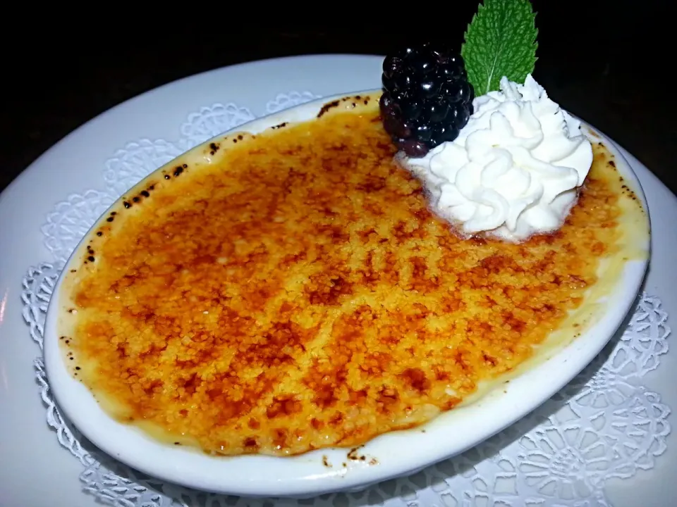 Classic Creme Brulee|Brando Sta. Mariaさん