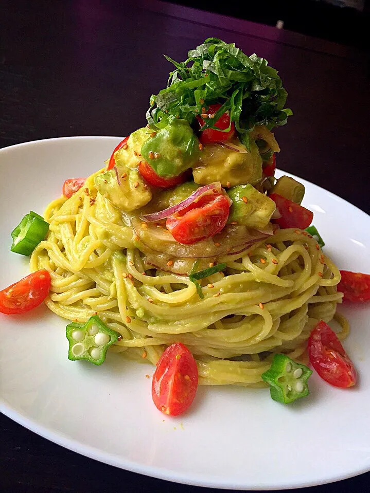 ⭐️アボカドとトマトの和風冷製パスタ わさび風味|よっちぃさん