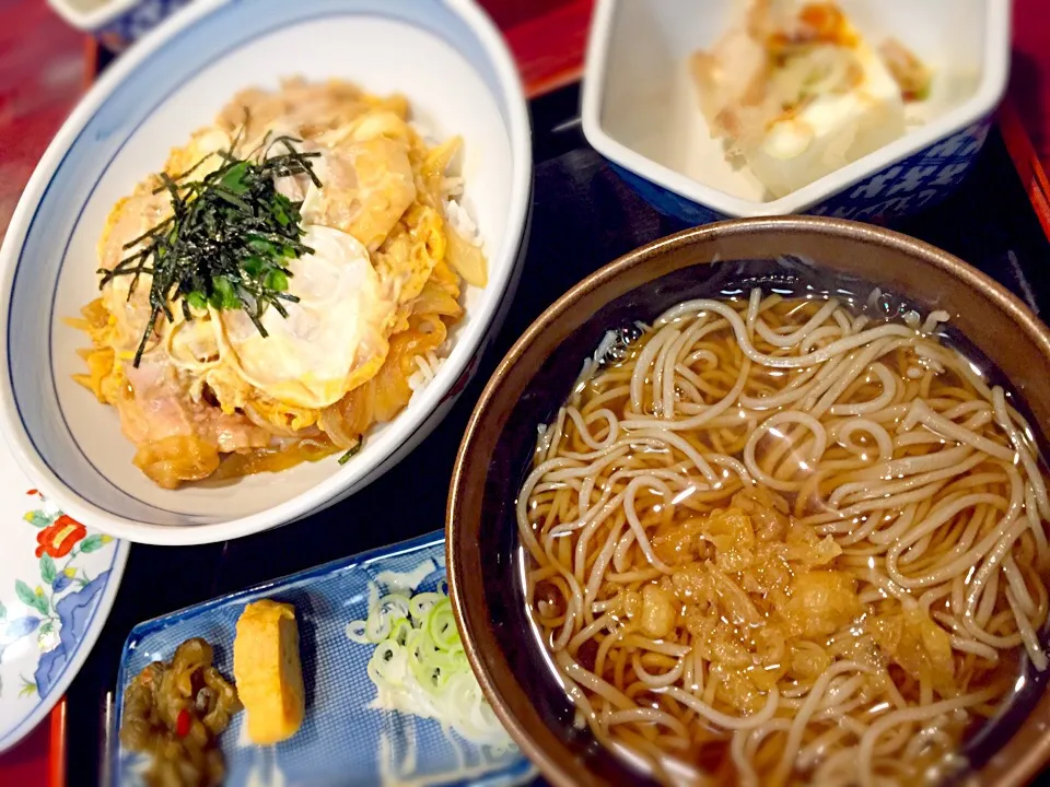 Snapdishの料理写真:親子丼定食 砂場in草加|あやさん