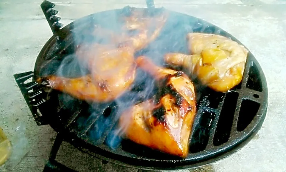 Snapdishの料理写真:Chicken Inasal (Chicken Barbecue)|Yasmin Baclagonさん