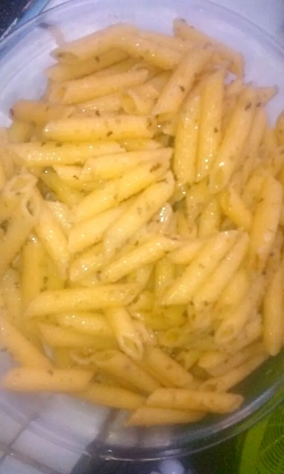 Herb and Garlic Pasta|Yasmin Baclagonさん