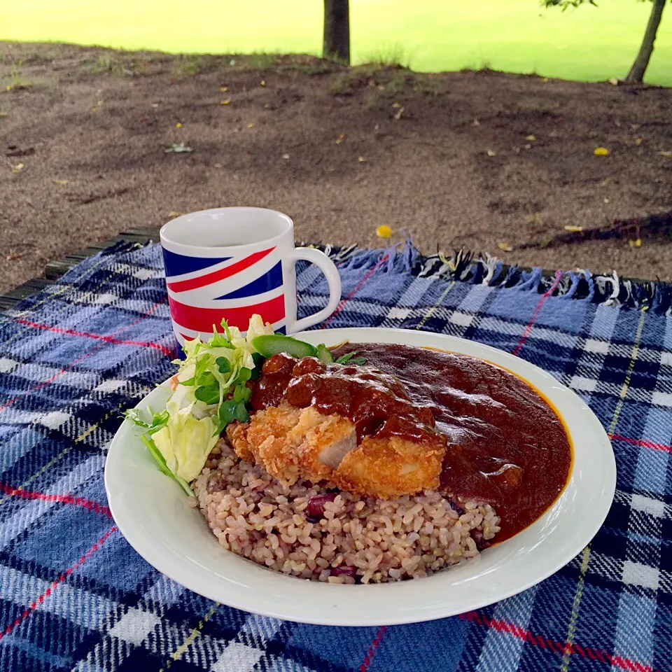 ピクニック・ランチ♬ (▰˘◡˘▰)☝︎|Yoshinobu Nakagawaさん