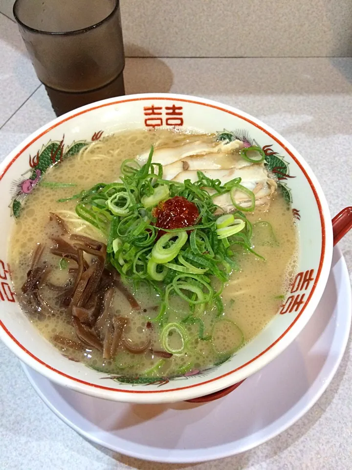 虎と龍の久留米、ヤワ麺。|fackyoさん