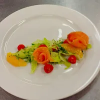 smoked salmon garden salad with orange relish|Adee Subiyawanさん