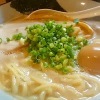 風雲児 の らーめん(大盛無料)+味付玉子 ＠新宿