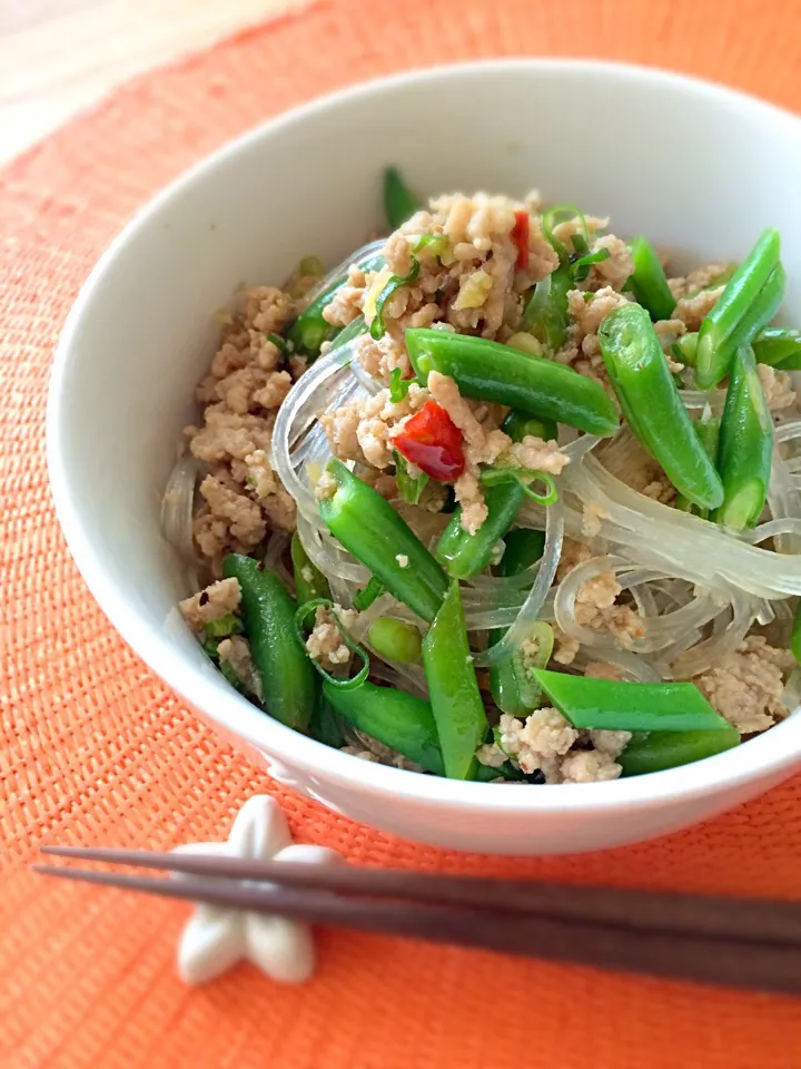 タイ風インゲンと豚ひき肉のピリ辛春雨サラダ|ecoさん