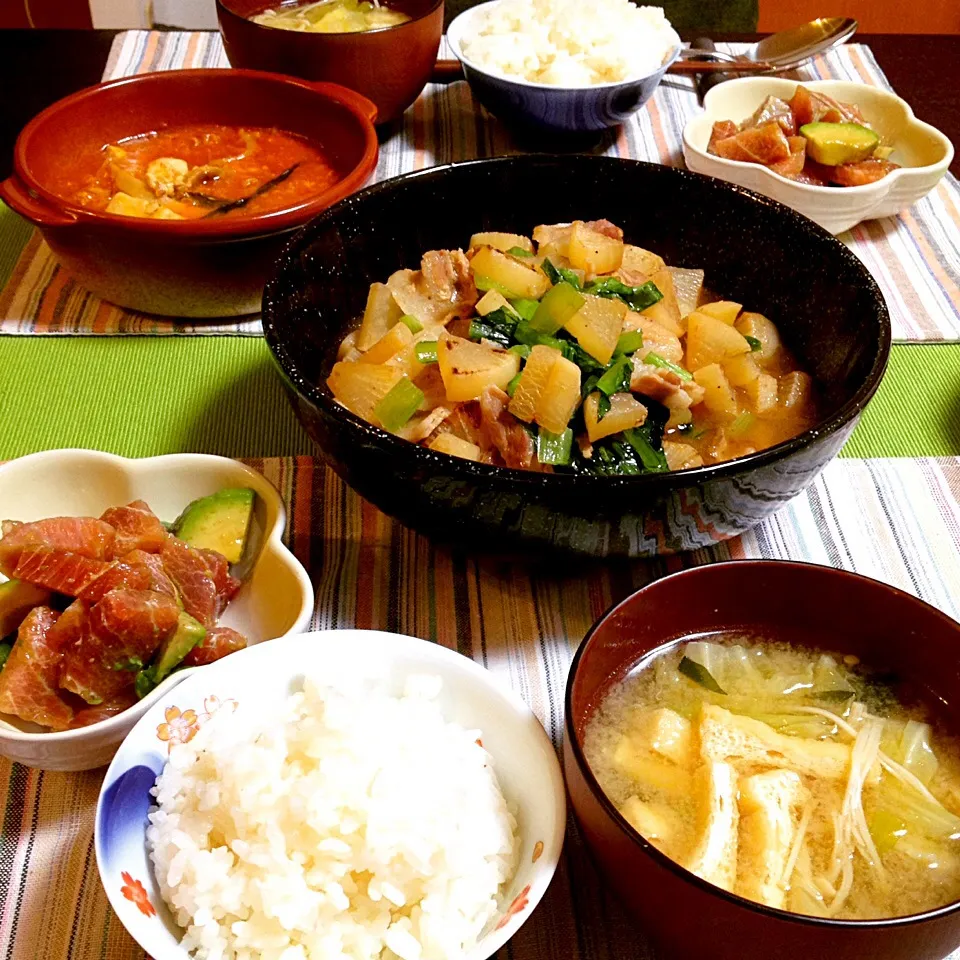 豚バラ大根✳︎麻婆豆腐✳︎マグロアボカド✳︎味噌汁|Nobuko Sさん