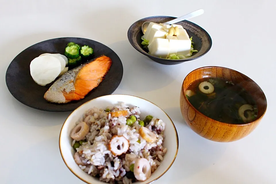 グリーンピースの炊き込みご飯の巻きo(^▽^)o|もも太郎さん