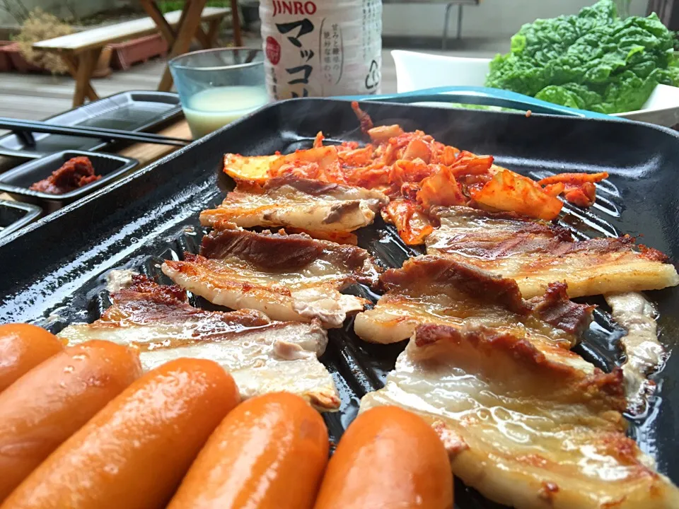 サムギョプサル‼️ 脂が飛ぶので庭で思う存分焼いてやりました^_^   삼겹살|BUBUさん