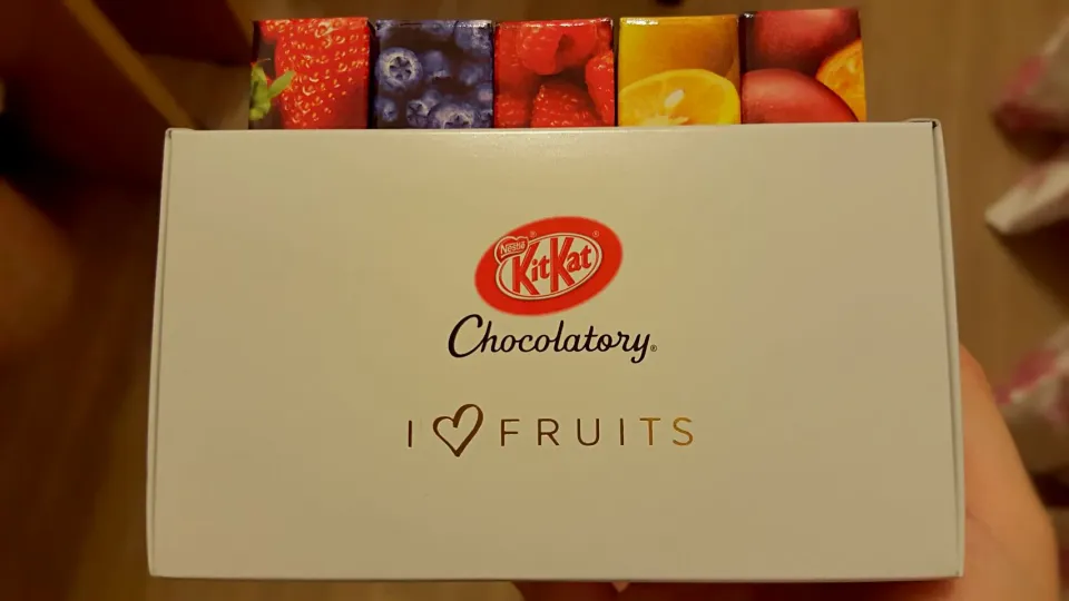 fruity kitkats! #tokyo #kitkat|Evon Hawさん