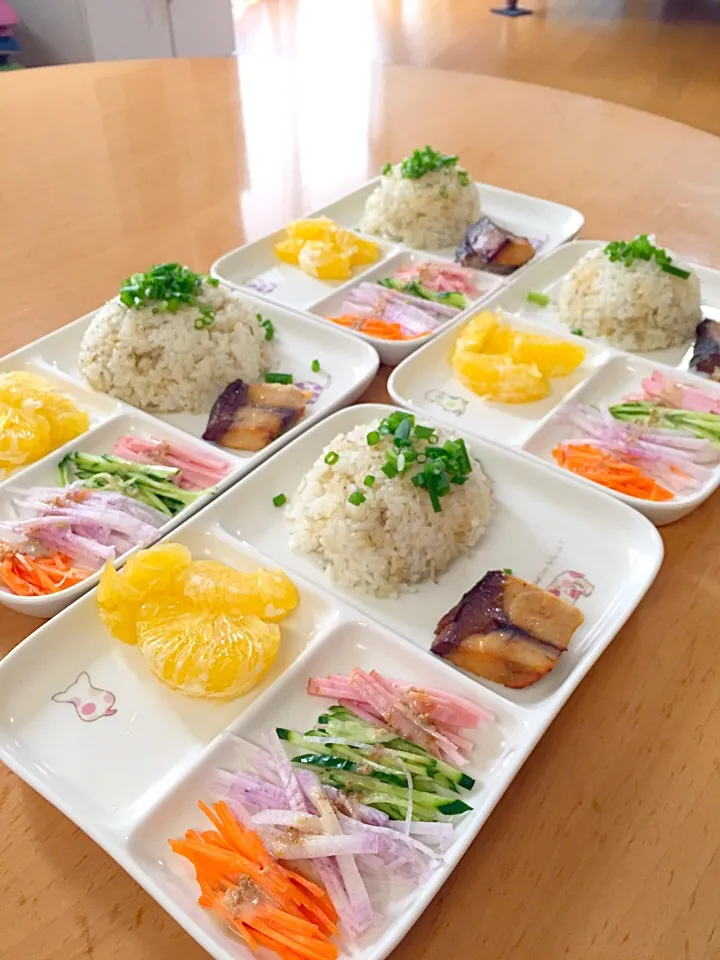 子どもの朝ごはん❤️しらすご飯（≧∇≦）|ふみぃさん