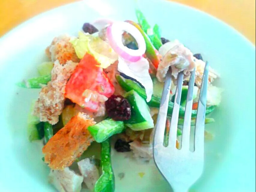 chicken salad with herb croutons...|hungry_picassoさん