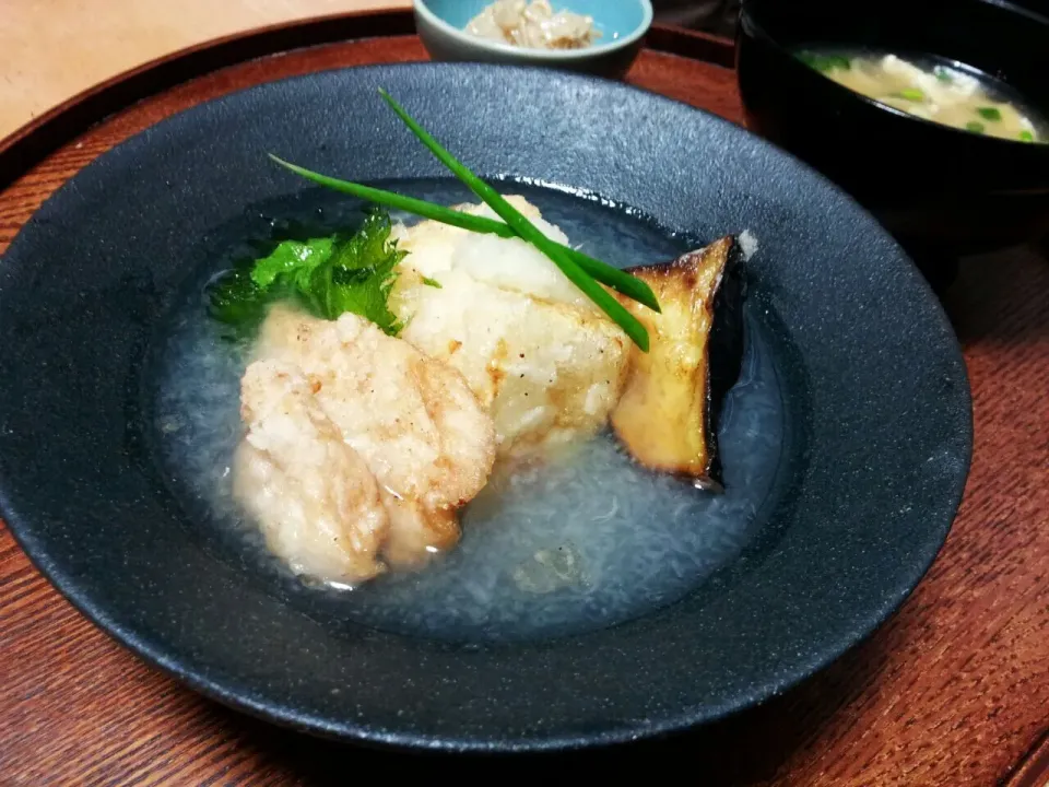 揚げ出し豆腐のみぞれ餡かけ　鶏肉と茄子も添えて|ARIさん